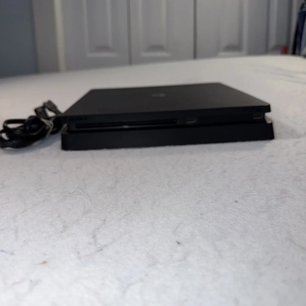 Sony PlayStation 4 Slim PS4 500GB Black Console Gaming System W Power Cord Works